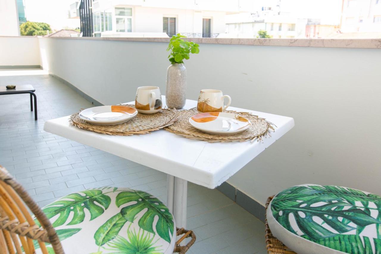 Residence Villa Dei Pini リミニ エクステリア 写真