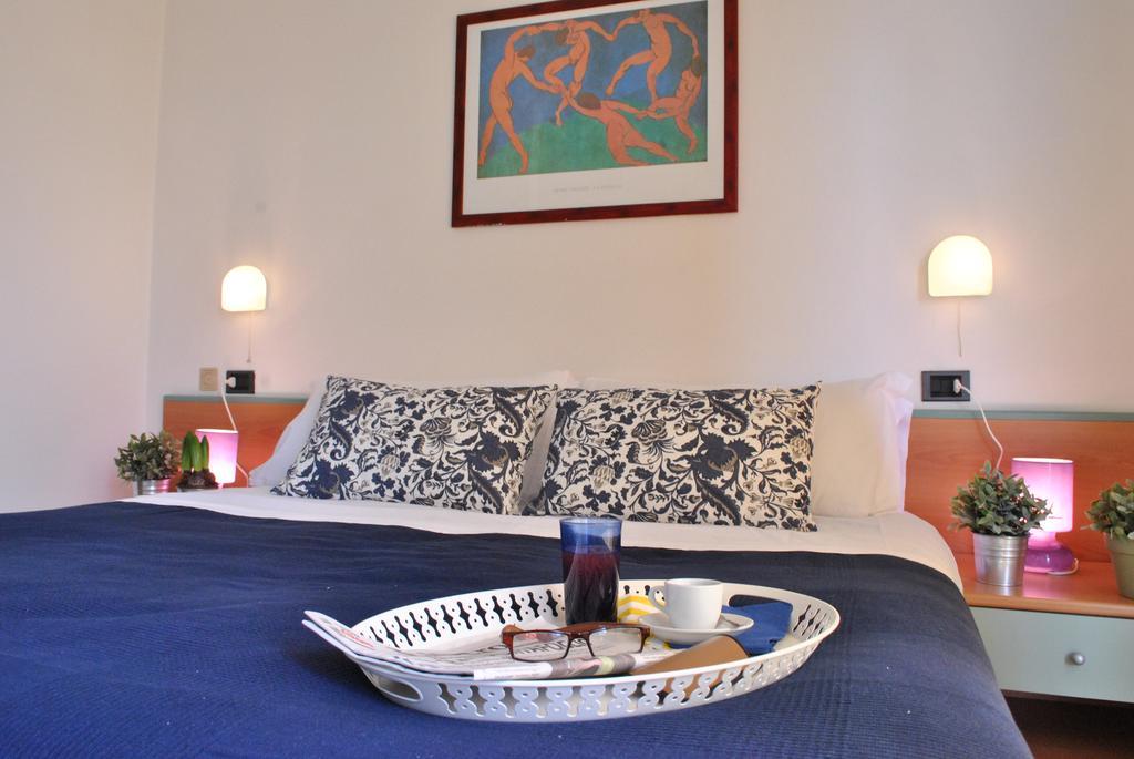 Residence Villa Dei Pini リミニ エクステリア 写真
